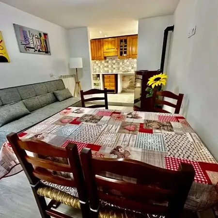 Castagna Bianca - Tuscan Tobe Srl Apartment Santa Fiora